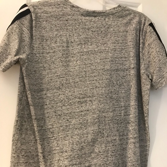 Victoria’s Secret Grey Short Sleeve - Picture 3 of 4